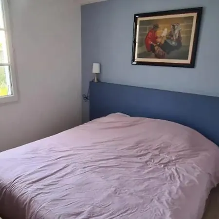 Dom wakacyjny Nice House With Garden 500m From The Beach *