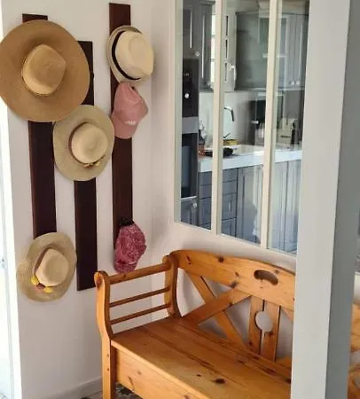 Nice House With Garden 500m From The Beach Dom wakacyjny